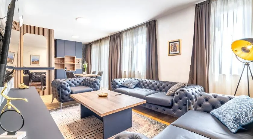 Arena Lux Apartments - Image 1