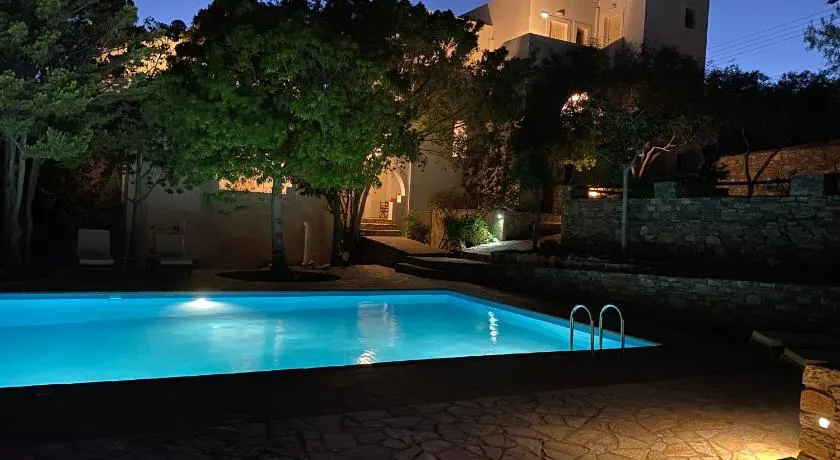 Apaggio Apartments - Image 1