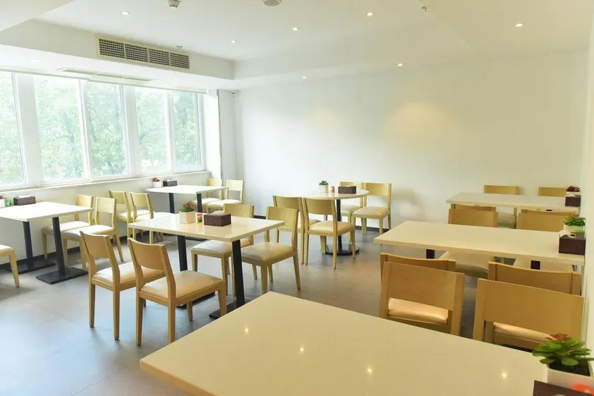 Hanting Hotel Cixi Zhouxiang - Image 1