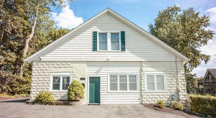 New England Nest - Modern 2BR Home with EV Charger - Image 1