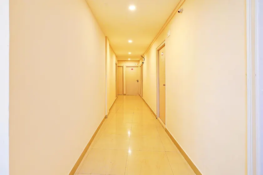 Hotel O Indian Suites - Image 1