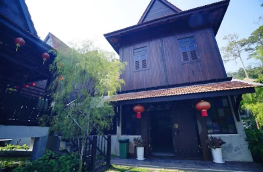 Relaxing resort in natural surroundings - Image 1
