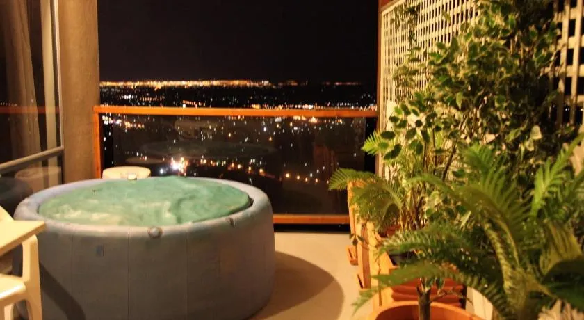 Bonza View - Image 1