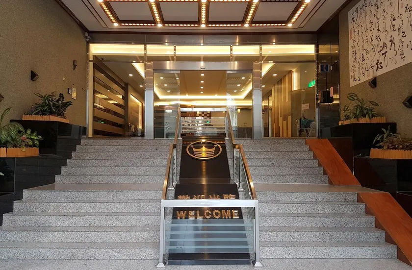 SunWang Hotel - Image 1