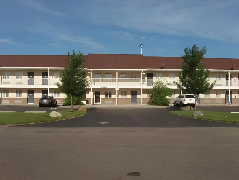 Kozy Inn Columbus - Image 1