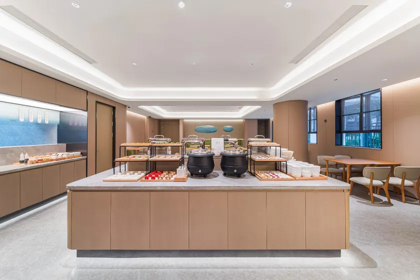 Ji Hotel Shanghai Xujiahui Center - Image 1