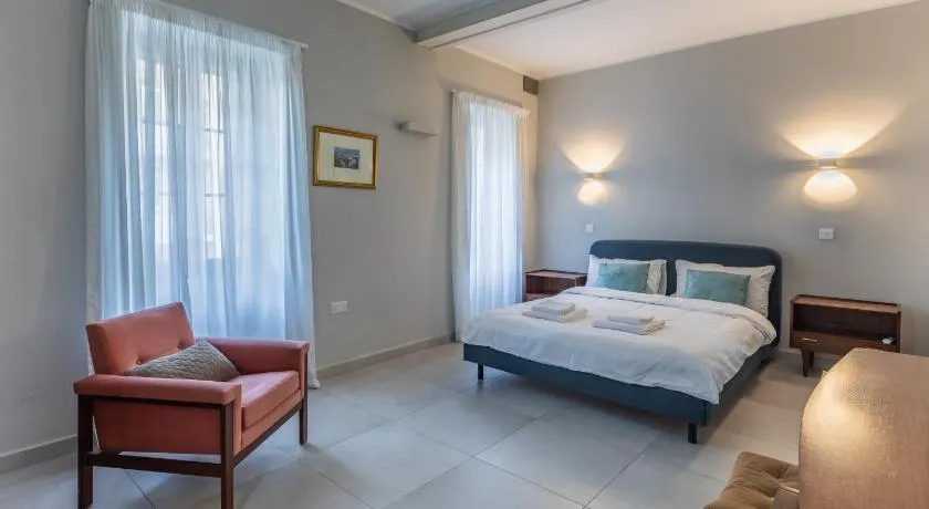Stylish Retro Suites - Image 1