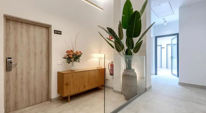 Plaza 5 Rooms Vistalegre - Image 1