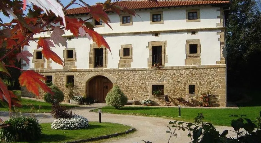 Casona de San Pantaleón de Aras - Image 1