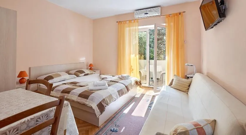 Apartments Ljubica - Image 1