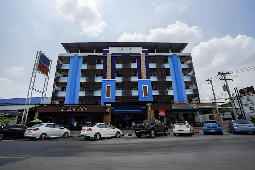 Sansuk Apartment - Image 1