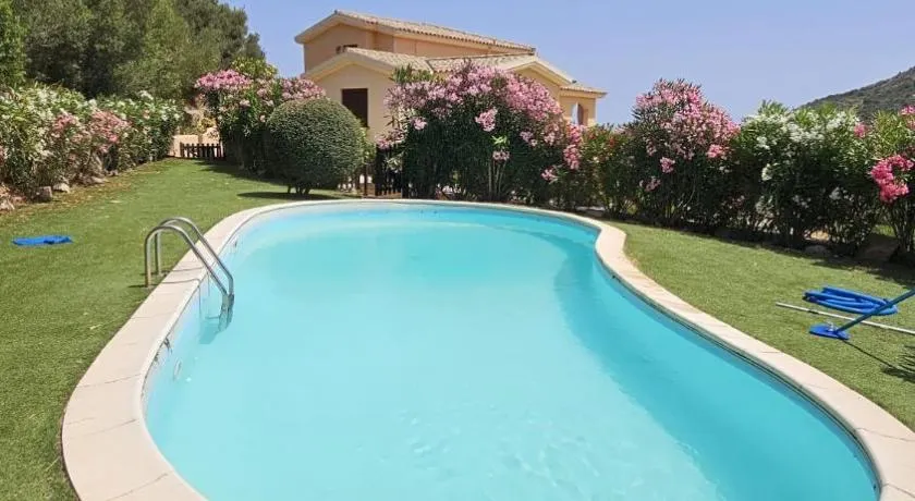 Il Frutto del Fico d'India house, quiet place between beach and countryside, Tiriddò Porto Istana , shared swimming pool ,only for guests - Image 1