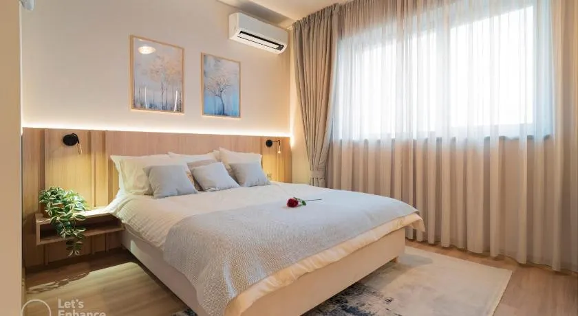 Le Central ApartHotel - Image 1