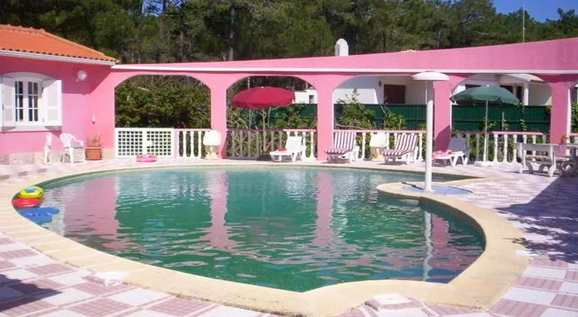 Appartement avec piscine | Adapté au travail à distance - Image 1
