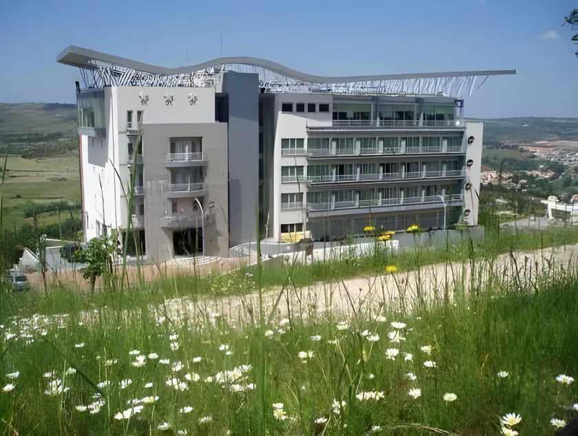 Hotel Versatile - Image 1