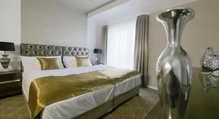 Hotel Merops Mészáros - Image 1