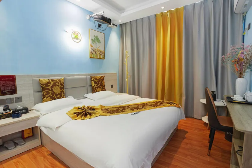 Qujing Manou Hotel - Image 1
