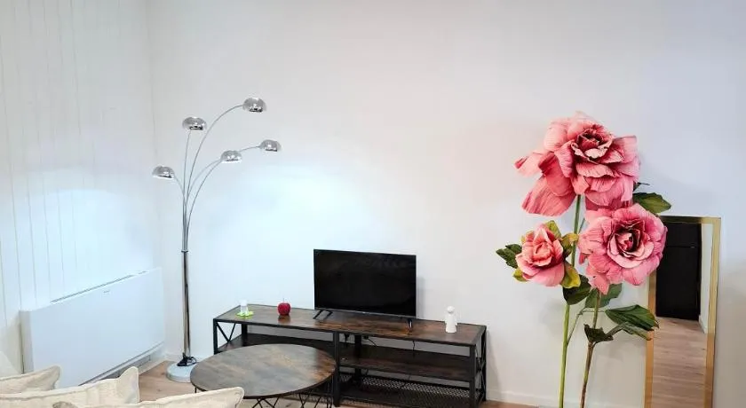 Casa Amore - Image 1