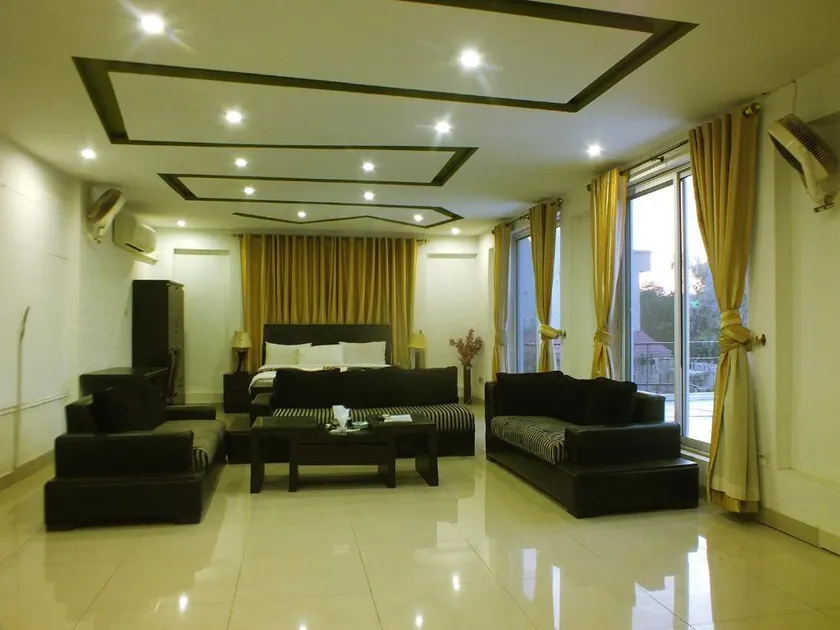 Cape Town Guest House - Image 1