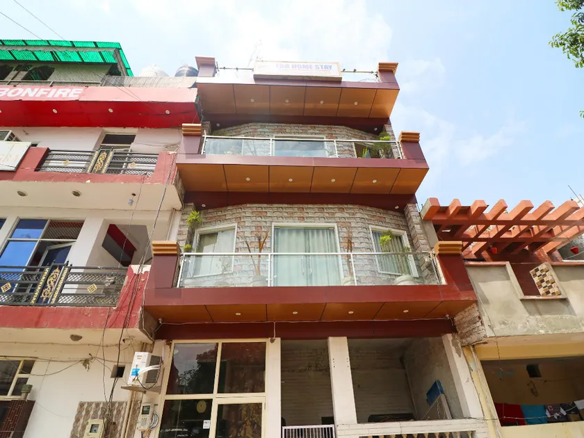 OYO 37492 Fab Home Stay - Image 1