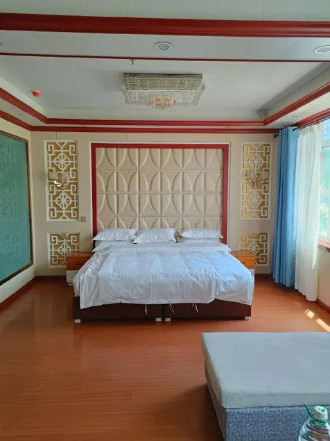 Linxia Boya Hotel - Image 1