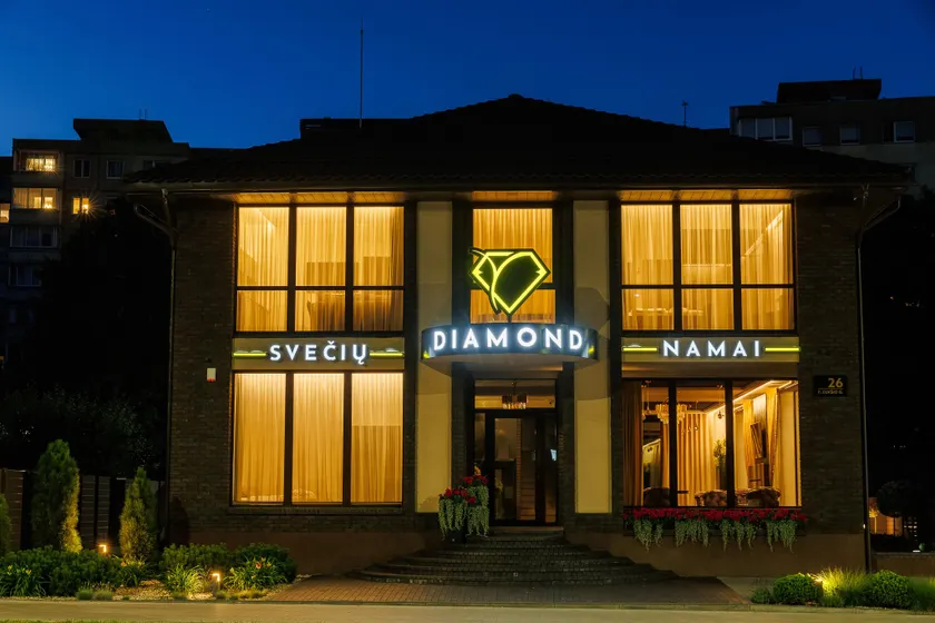 Diamond svečių namai - Image 1