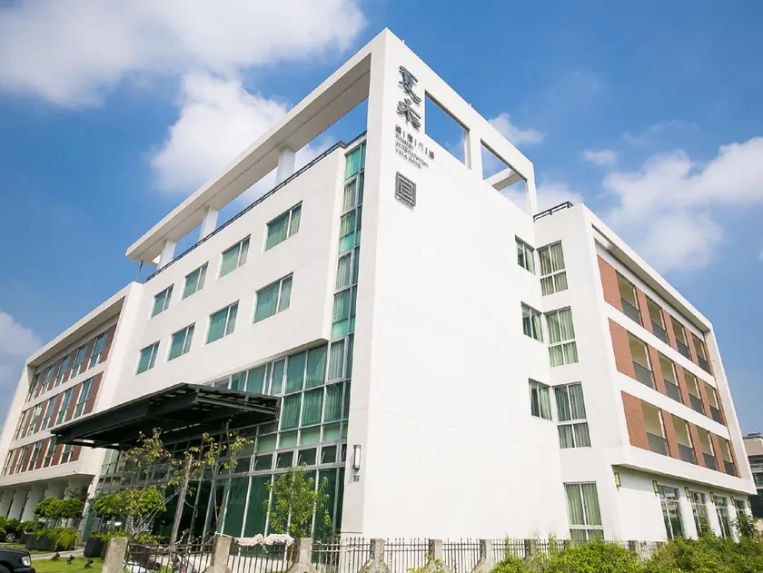Sunseed International Villa Hotel - Image 1