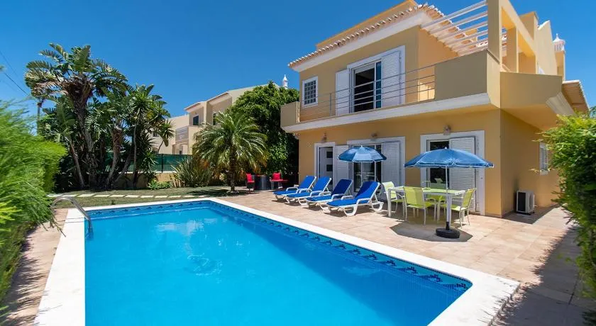 Altura Villa - Image 1