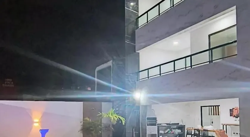 Casa Moderna 4 quartos 4 suites a 120 metros da praia - Image 1