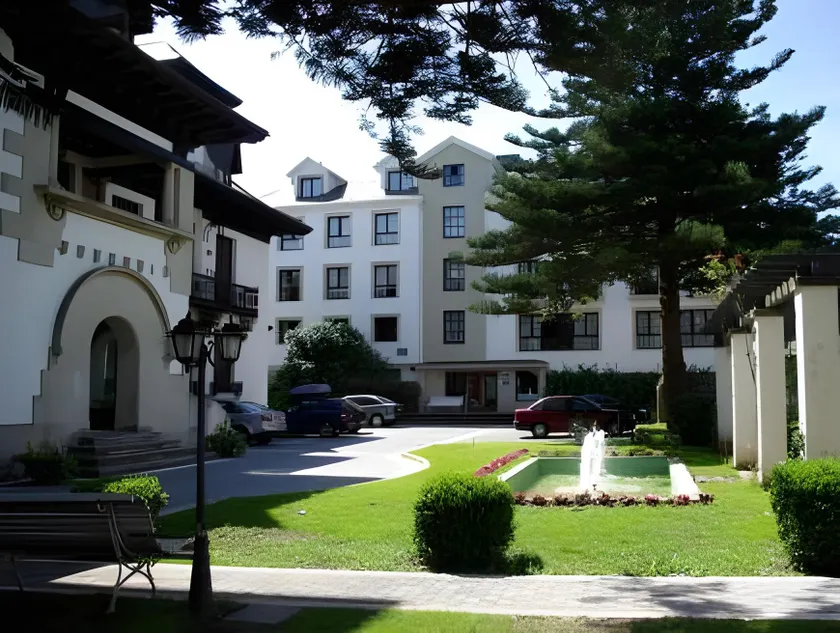 Palacio Arias - Image 1