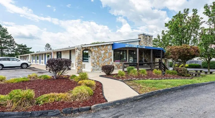Motel 6-Mansfield, OH - Image 1