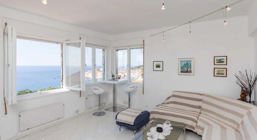 Appartement Rea-Appartement 3 chambres avec vue sur la mer - Image 1