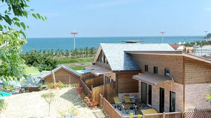 Sound of Waves Spa Glamping - Image 1