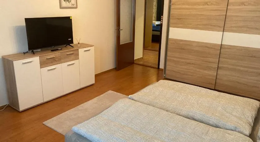 Priestranný byt Klokočina NR - Image 1