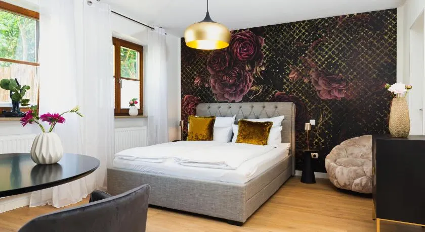 Marie - serviced Apartments an der Messe München - Image 1