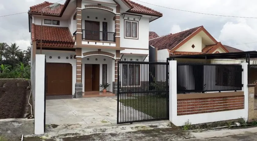 Homestay Ayuning Kuningan - Image 1