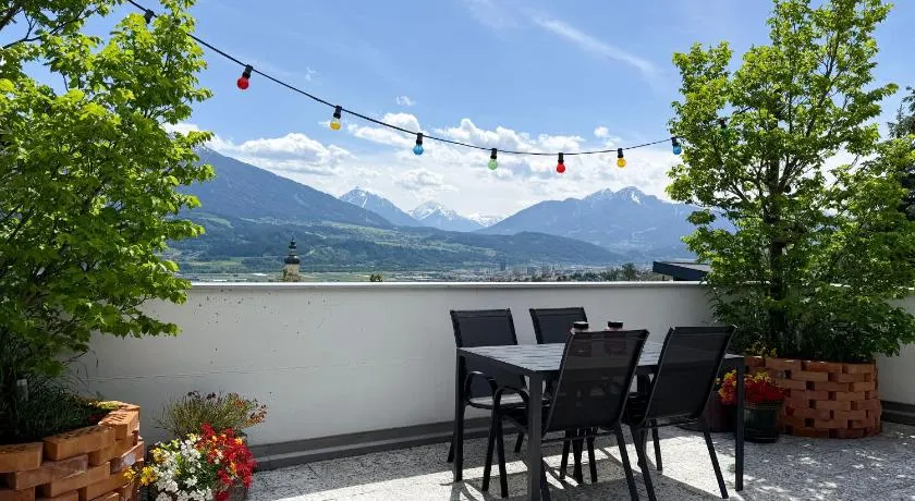 Sunny Mountain Loft - Terrace & Garden - Image 1