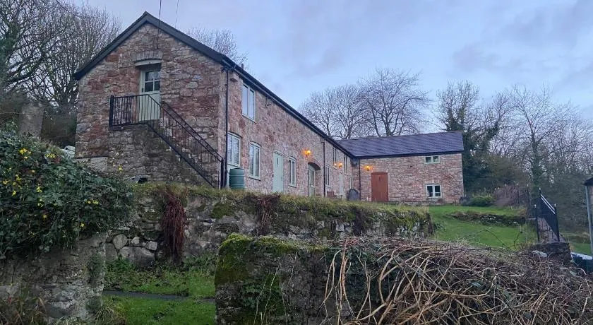 Parc Farm Cottage, Flintshire, North Wales - Image 1