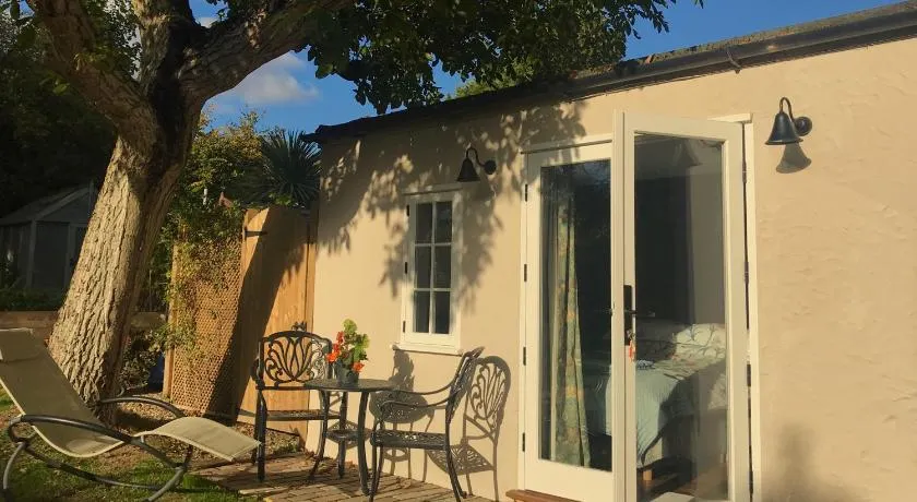 Corner House Luxury BnB - Image 1