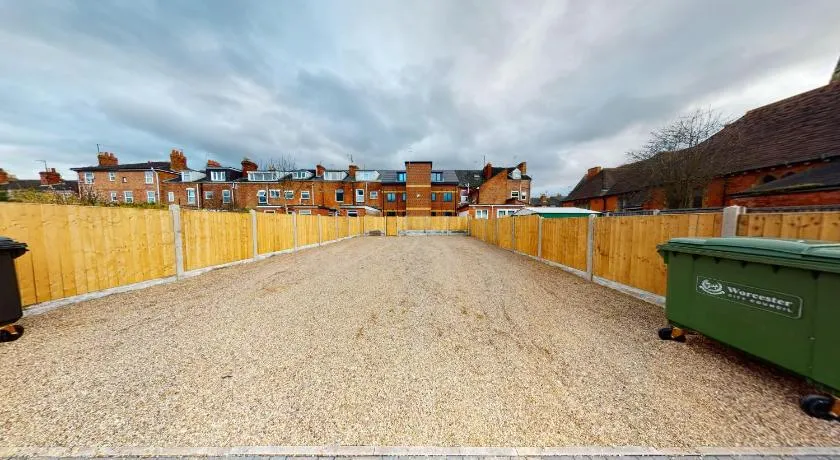 City Lodge Serviced Apartments Worcester City Centre - Parking - Image 1