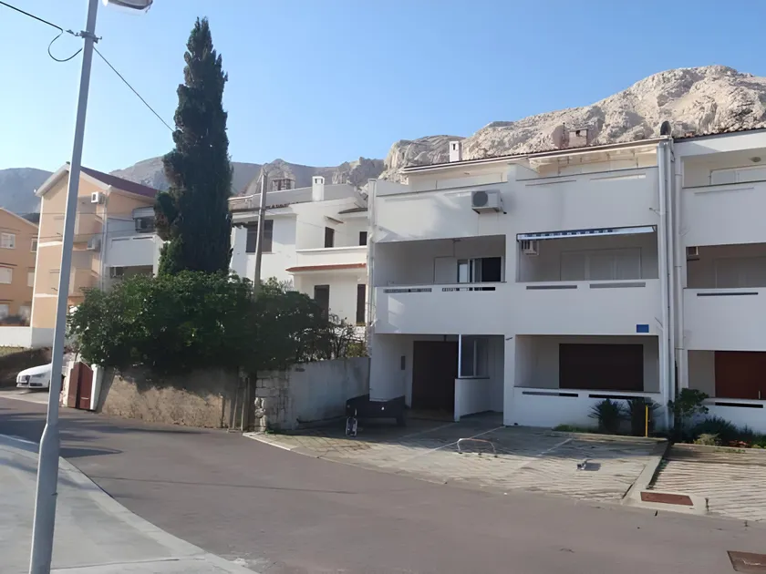 Apartments More - Image 1