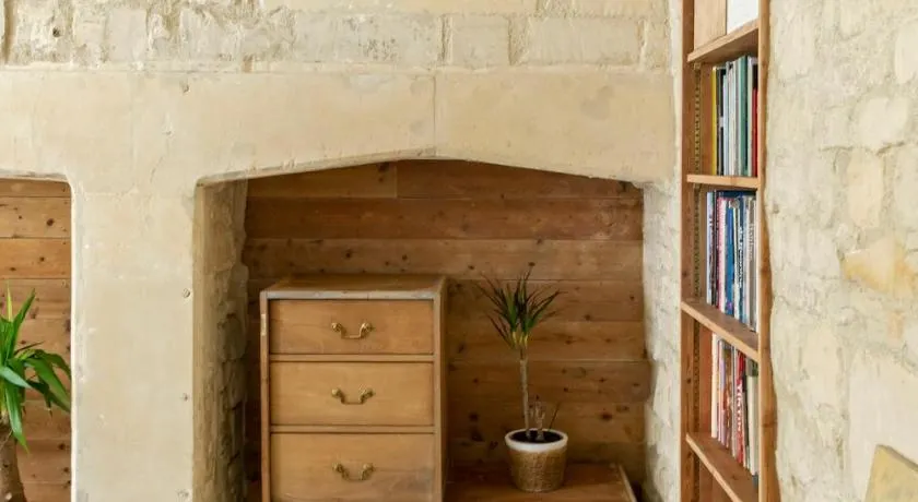 The Georgian Studio - Image 1