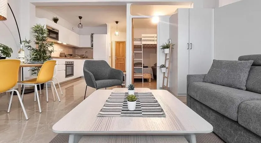 Appartement Luxueux "Le Soleil"- by Résidence La Fontaine - Image 1