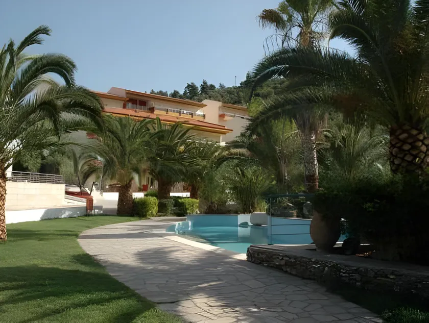 Lagomandra Hotel and Spa - Image 1