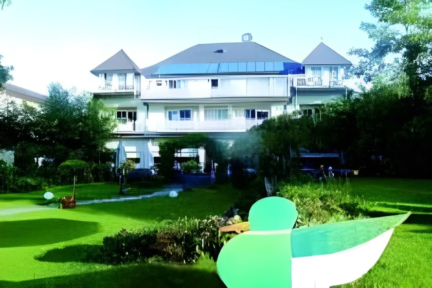 Seehotel Hubertushof - Image 1