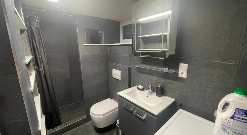 Schöne&Moderne&Zentrale Ferienwohnung Nähe A96 - Image 1