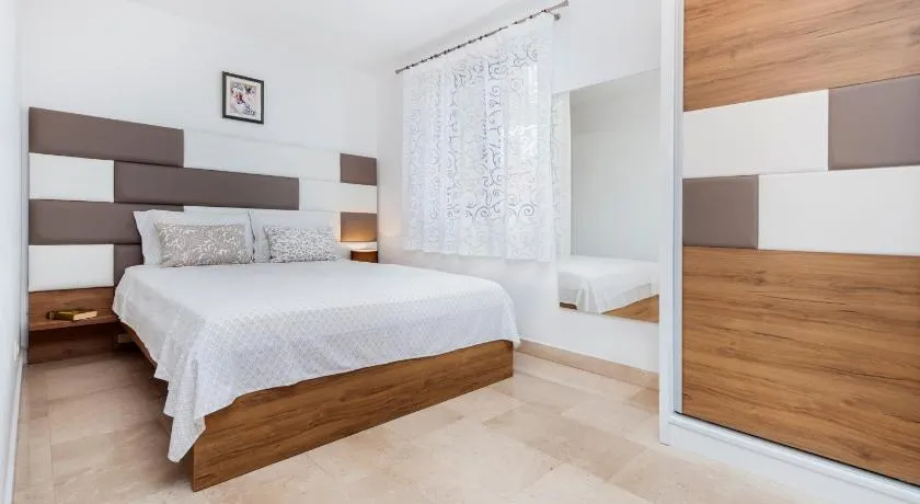 Guesthouse Santin - Image 1