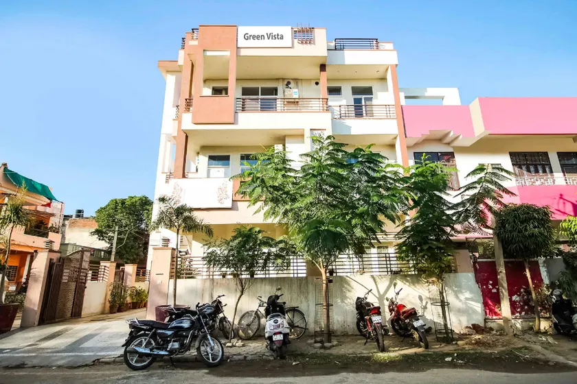DG Hotel Green Vista - Image 1