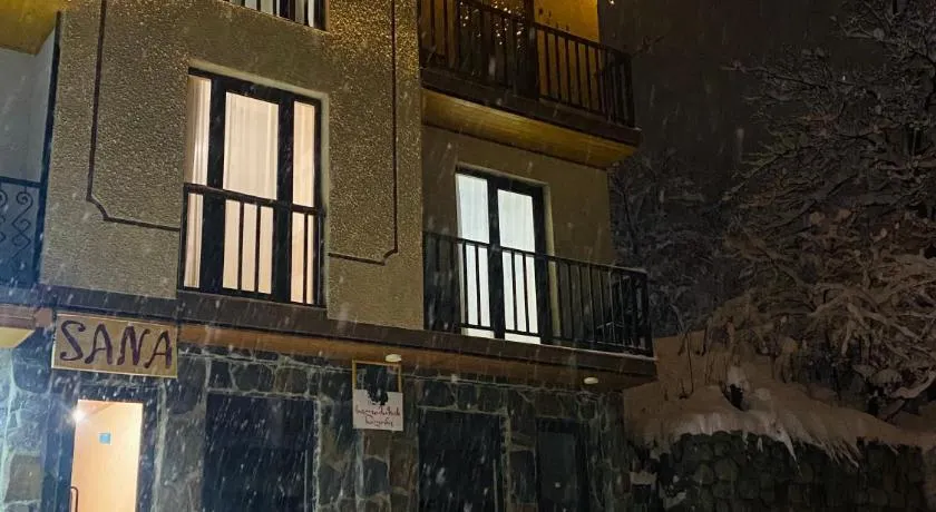 Sana Guest House - Image 1