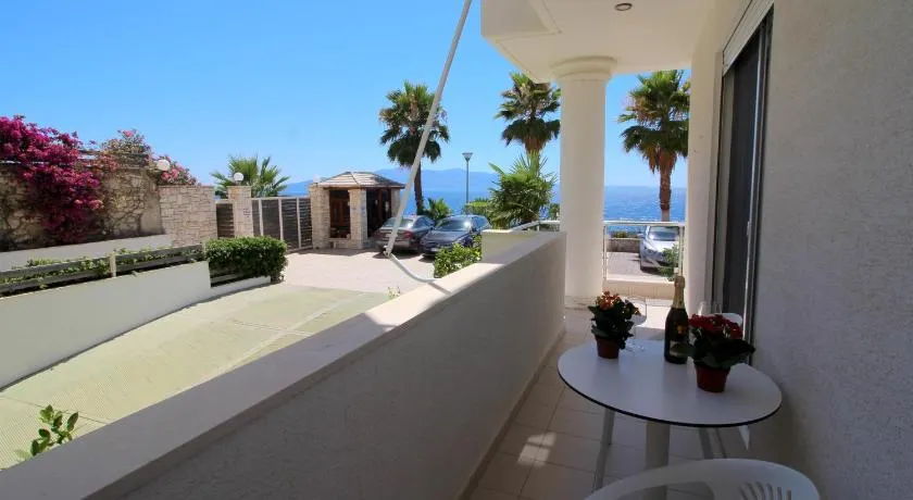 Albania Dream Luxury Apartment 1 - Image 1